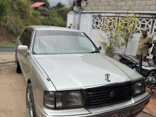 Toyota Crown 2000 Car