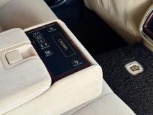 https://riyasewana.com/uploads/toyota-crown-1918594417556.jpg