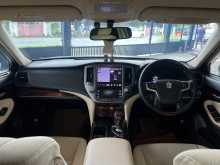 https://riyasewana.com/uploads/toyota-crown-2013-1615254712383.jpg