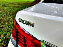 https://riyasewana.com/uploads/toyota-crown-623034224462.jpg