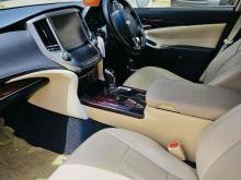 https://riyasewana.com/uploads/toyota-crown-814101624662.jpg