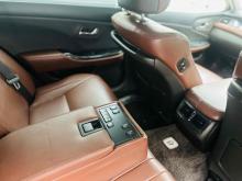 https://riyasewana.com/uploads/toyota-crown-hybrid-209403524501.jpg