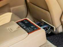 https://riyasewana.com/uploads/toyota-crown-royal-2007-2021425212603.jpg