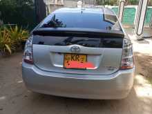 https://riyasewana.com/uploads/toyota-daa-nhw20-prius-26122225602.jpg