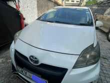 Toyota PRIUS 2012 Car