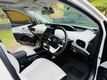 https://riyasewana.com/uploads/toyota-daa-zvw50-1410262224811.jpg