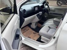 https://riyasewana.com/uploads/toyota-daihatsu-boon-211759506384.jpg