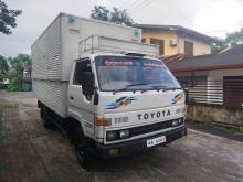 Toyota Dyna 1990 Lorry