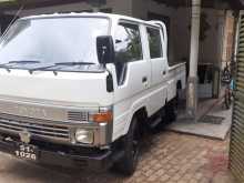 Toyota DAYAN 1985 Crew Cab