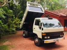 Toyota Dyna Tipper 1990 Lorry
