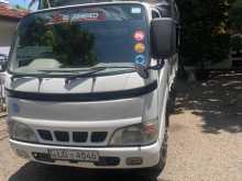 Toyota Dyna 2004 Lorry