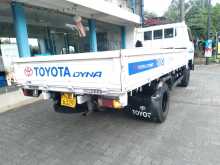 https://riyasewana.com/uploads/toyota-dayana-14-5ft-2000-1118322312473.jpg