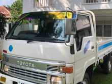 Toyota Dyna 1985 Lorry