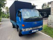 Toyota Dyna 2000 Lorry