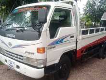 Toyota Dyna 1990 Lorry