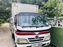 Toyota Dyna Hino 2007 Lorry