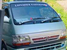 Toyota Dolphin 102 1996 Van