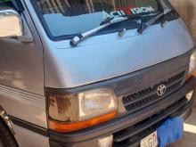 Toyota Dolphin LH103 2002 Van