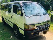 Toyota Dolphin 172 1999 Van