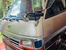 Toyota Dolphin 1999 Van
