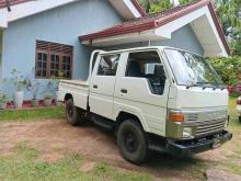 Toyota Toyota 1989 Crew Cab
