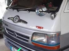Toyota Dolphin 1997 Van