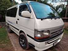 Toyota Dolphin 2003 Van