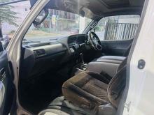 https://riyasewana.com/uploads/toyota-dolphin-102-100352124053.jpg