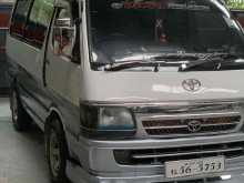 Toyota Dolphin 102 1990 Van