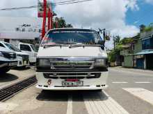 Toyota Dolphin 102 1990 Van