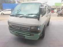 Toyota Dolphin 102 1990 Van