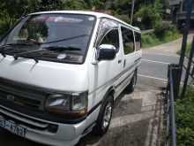 Toyota Dolphin 102 1990 Van