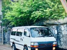 Toyota Dolphin 102 1991 Van