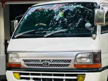 Toyota Dolphin 102 1991 Van