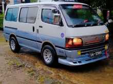 Toyota Dolphin 102 1990 Van