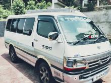 Toyota Dolphin 102 1992 Van