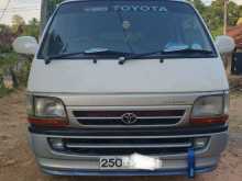 Toyota Dolphin 102 1993 Van