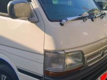 Toyota Dolphin 102 1990 Van