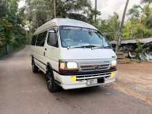 Toyota Dolphin 1997 Van