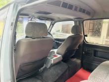 https://riyasewana.com/uploads/toyota-dolphin-103-1214562824992.jpg