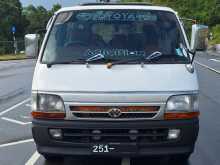 Toyota Dolphin 103 1994 Van