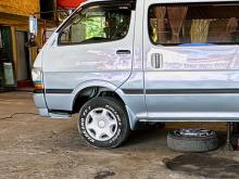 Toyota Dolphin 109 1993 Van