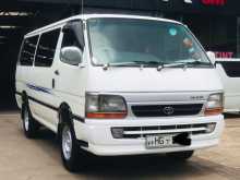 Toyota Dolphin 112 1998 Van