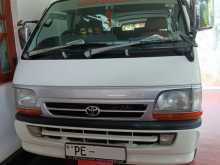 Toyota Dolphin RZH 112 2003 Van