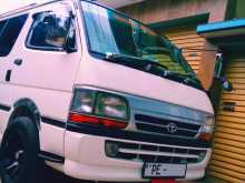 Toyota Dolphin 112 2003 Van