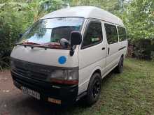 Toyota Dolphin 112 2001 Van