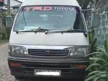 Toyota Dolphin 113 1992 Van
