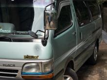 Toyota Dolphin 113 Super GL 1995 Van