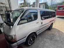 Toyota Dolphin 113 Super GL 1995 Van
