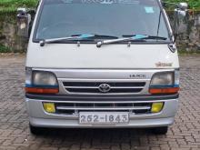 Toyota Dolphin 113 1995 Van